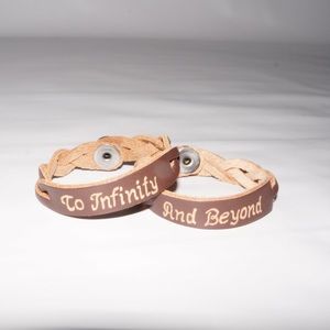 custom leather bracelets